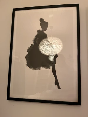 Tavla - En poster från desenio. Måtten är 40x70cm.