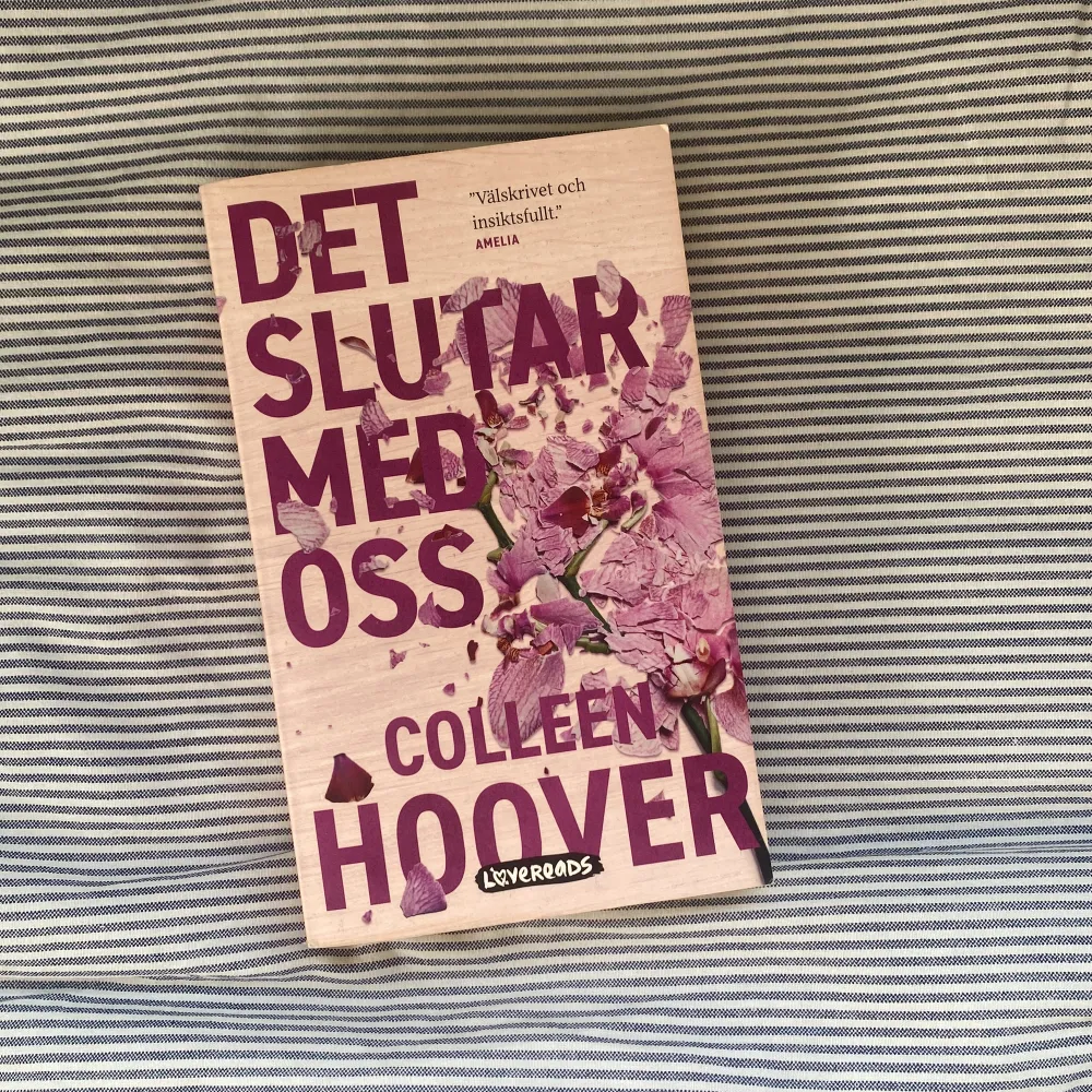 En väldigt underbar bok i väldigt bra skick. Säljer den då jag läst ut den och inte har plats för den längre. Nypris: 79kr+29kr för frakt. Köparen står för frakt.. Accessoarer.