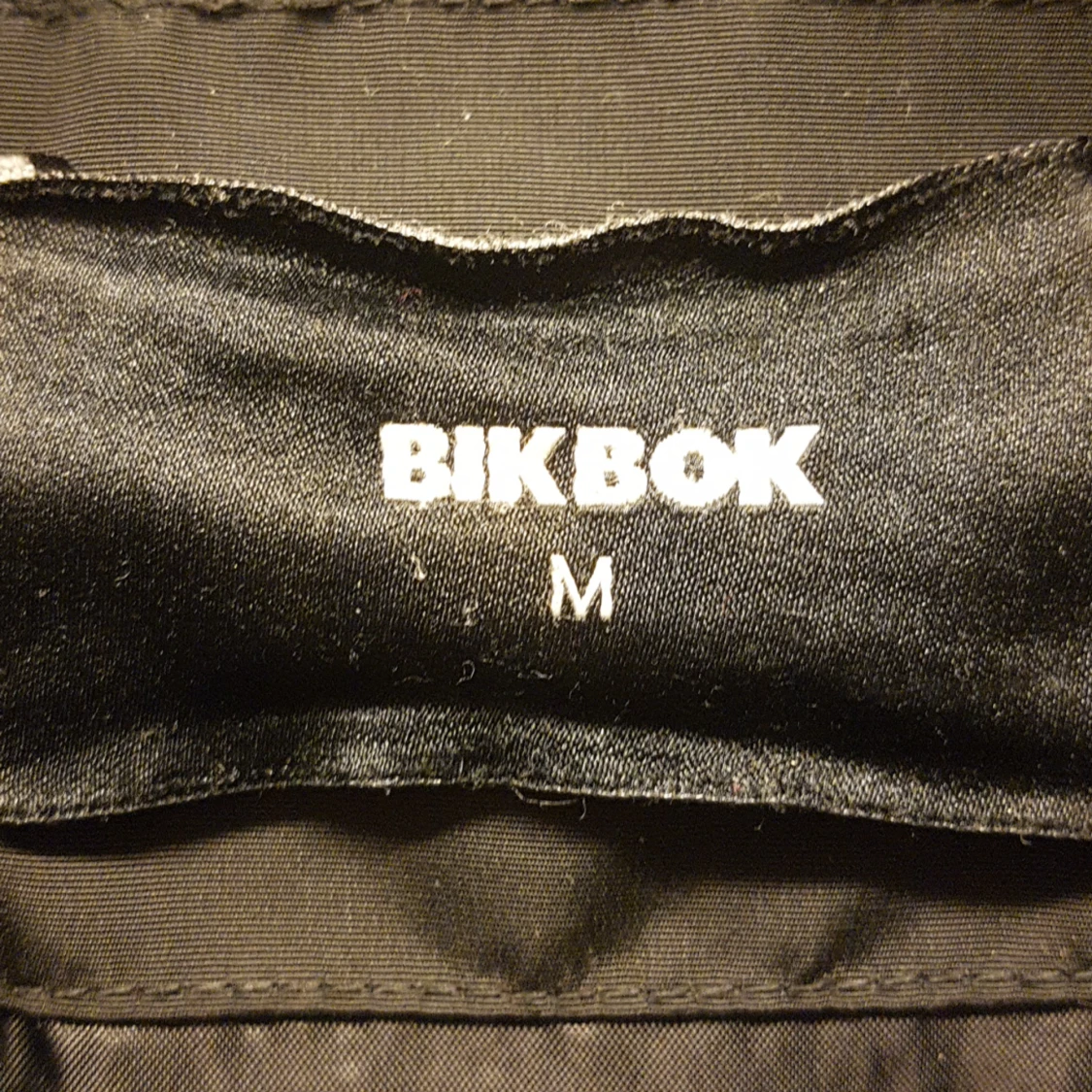 svart bikbok jacka - 90