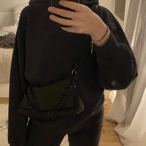 Väska - Svart snygg väska från shein