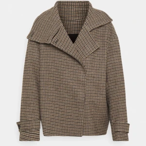 Arket kappa - Intressekoll på min svin snygga kappa från arket. Storlek 36