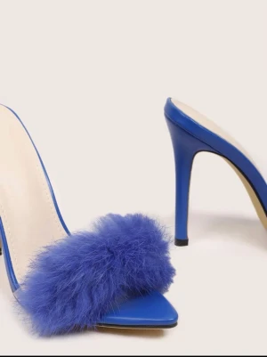 Fluffy Sandal Heels  - Jag har använt den en gång 