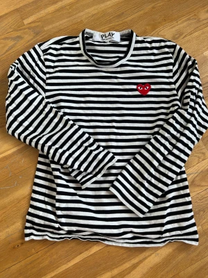 Comne des Garcons - Tröja från come des garcons. Knappt använd