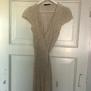 Klänning - Brandy Melville - I gott skick, perfekt till sommaren! 
