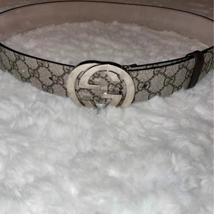 Gucci GG Supreme Bälte Beige - Gucci Bälte använt i bra skick säljs pga ingen användning.