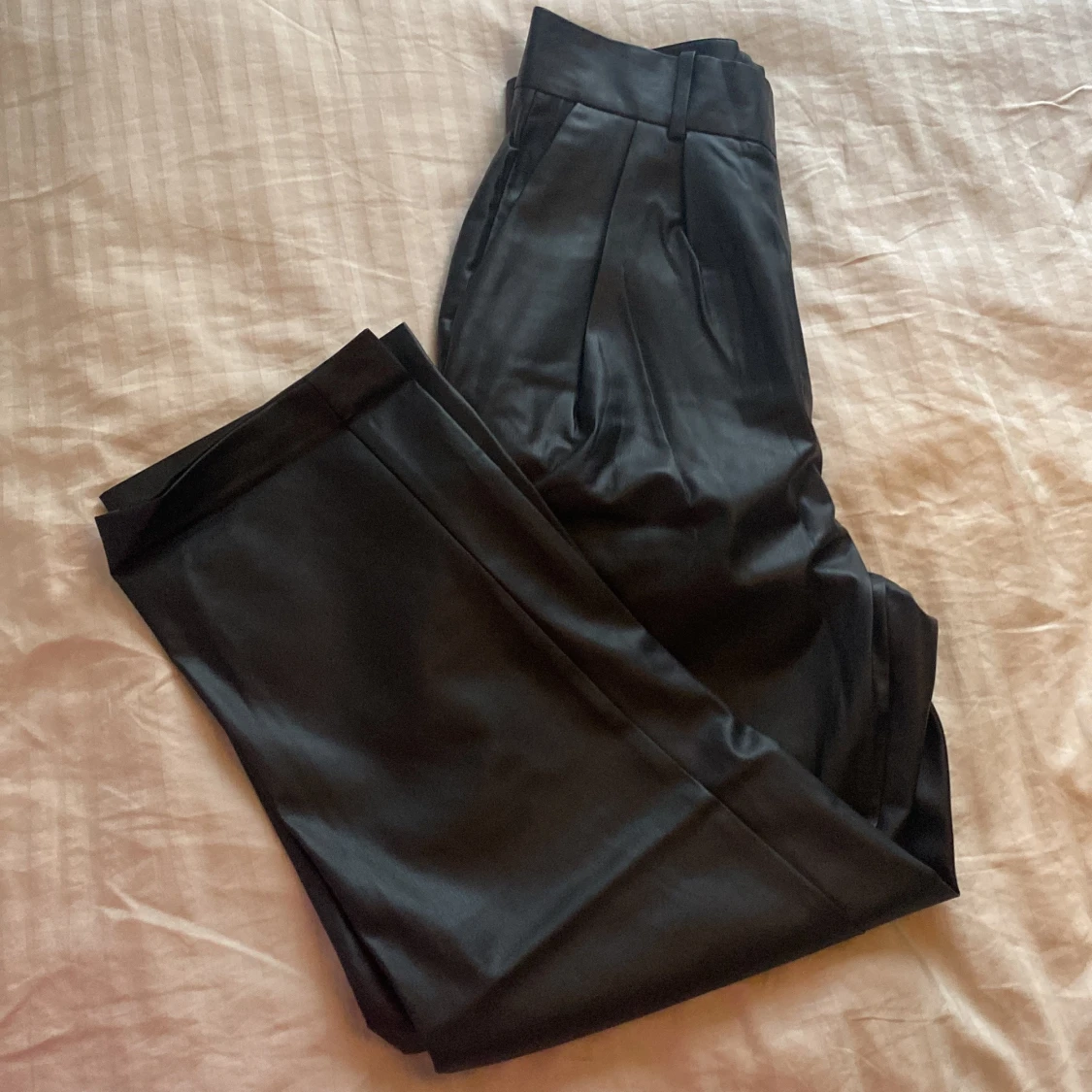 Högmidjade byxor  - 90