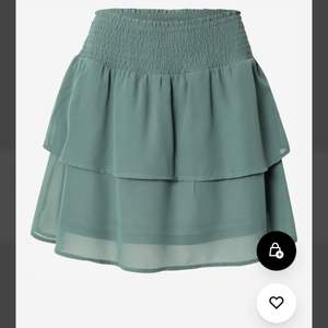 Jättefin kjol från ONLY❤️används fåtal gånger❤️