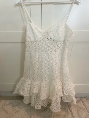 Sommar klänning  - Zara klänning som har inte använts.