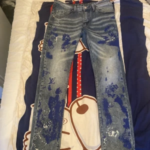 Custom louis vitton jeans  - Nästan ny