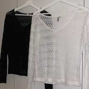 2 stickade tröjor från Gina som är genomskinliga i tyget🤍🖤går att köp var för sig! Svart tröja är S, vita tröjan XS, kostar 59styck, båda för 110