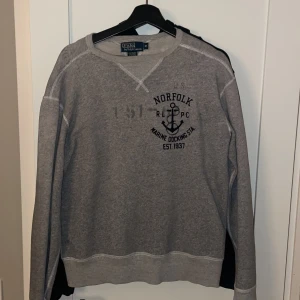 Polo Ralph Lauren tröja - Polo ralph lauren Tröja strl M. Bra skick 8/10!