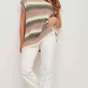 Stickad-väst med prislapp kvar  - Väst från NA-KD prislapp kvar XS-S 