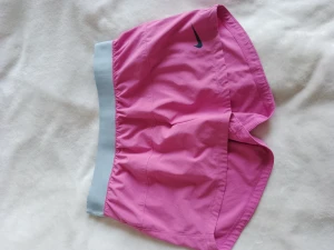 Nike shorts - Nike shorts 