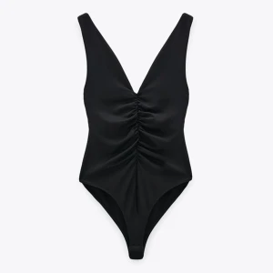 Zara - body  - Body från zara i storlek S❣️ super bekväm och använt endast en gång🫶🏼