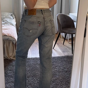 Levis 551 jeans - Levis 551 jeans i storlek 29/32.  Super bra skick. 