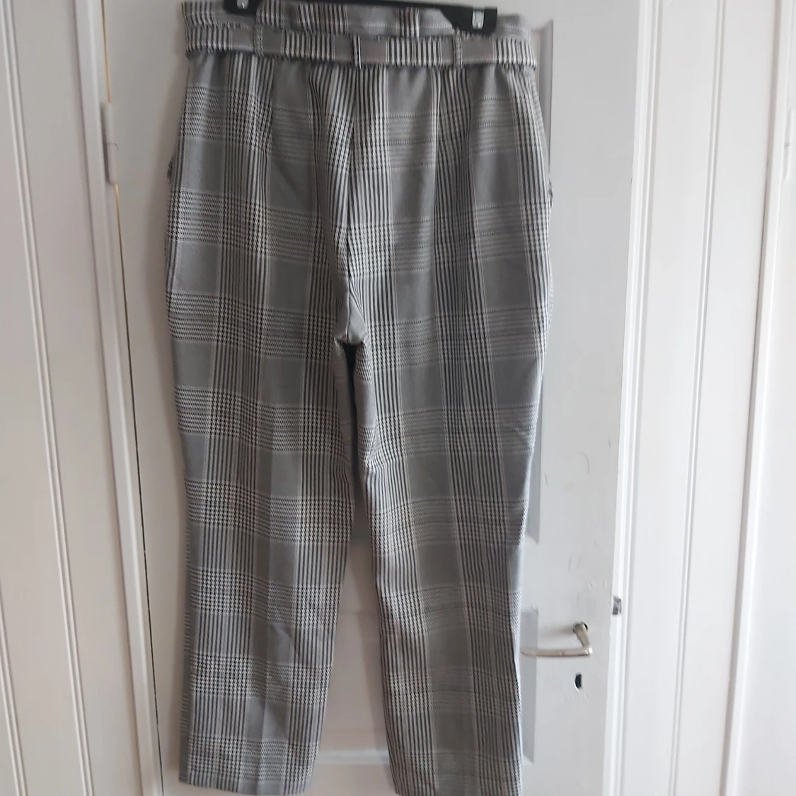 Rutiga kostymbyxor - 90