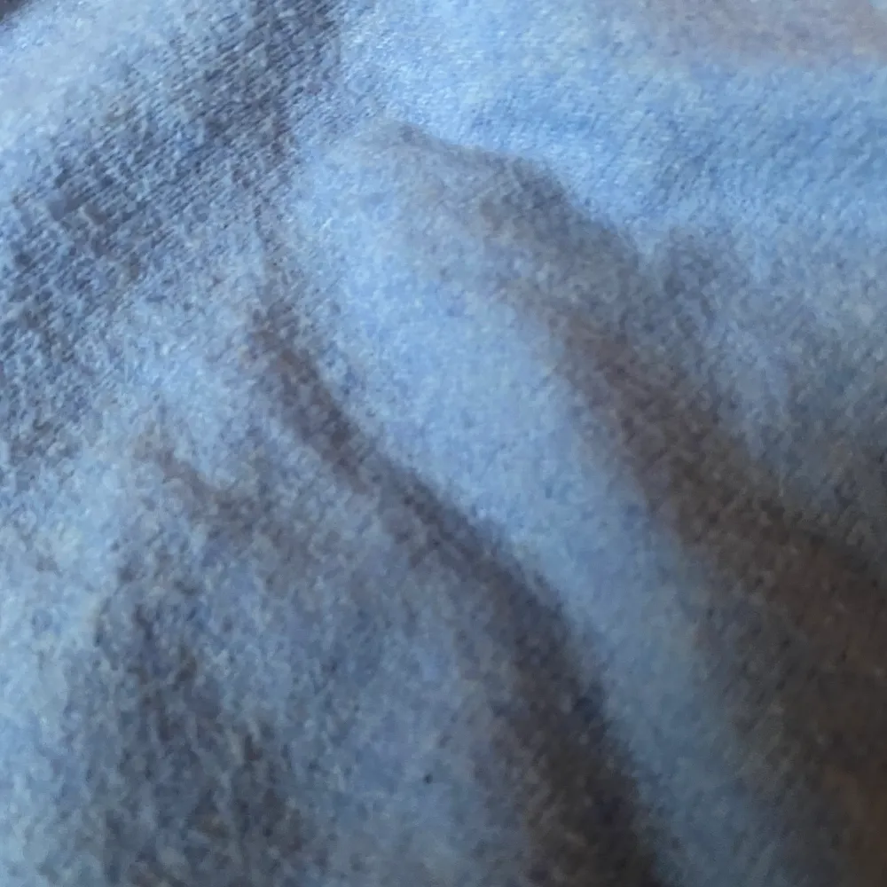 Säljer min fina stickade tröja från vero Moda, säljer då den aldrig kommer till användning. Tröjan är i nyskick och är knappast använd, skulle gissa på att jag har använt den 2 gånger. . Neuleet.