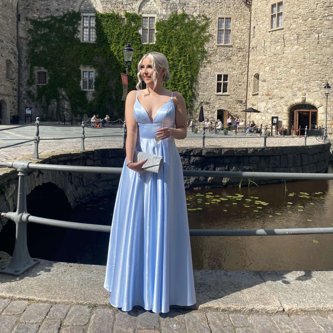 Himmelsblå balklänning  - 90