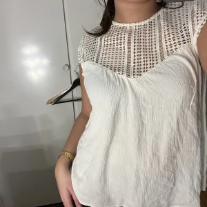 volang blus - jätte snygg volang blus köpt secondhand bra skick❤️