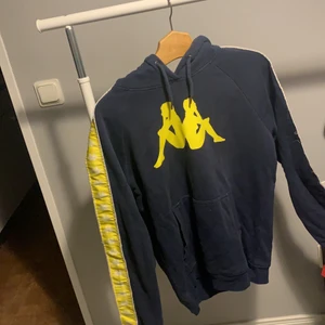 Kappa hoodie - Fin tröja som jag använde för några år sen. Bra skick. 