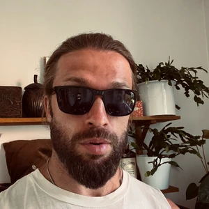 Solglasögon från Björn borg - säljer ett par solglassögon från Björn borg som ja inte använder. Nytt skick och väldigt snygga. 