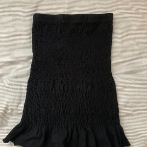 Svart kjol/topp - Säljer denna fina kjolen som inte kommer till användning, kan användas som en topp också💕