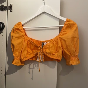 Helt ny topp - Med lappar