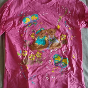 Rosa t-shirt  - I bomull. So cute. Made in the US.