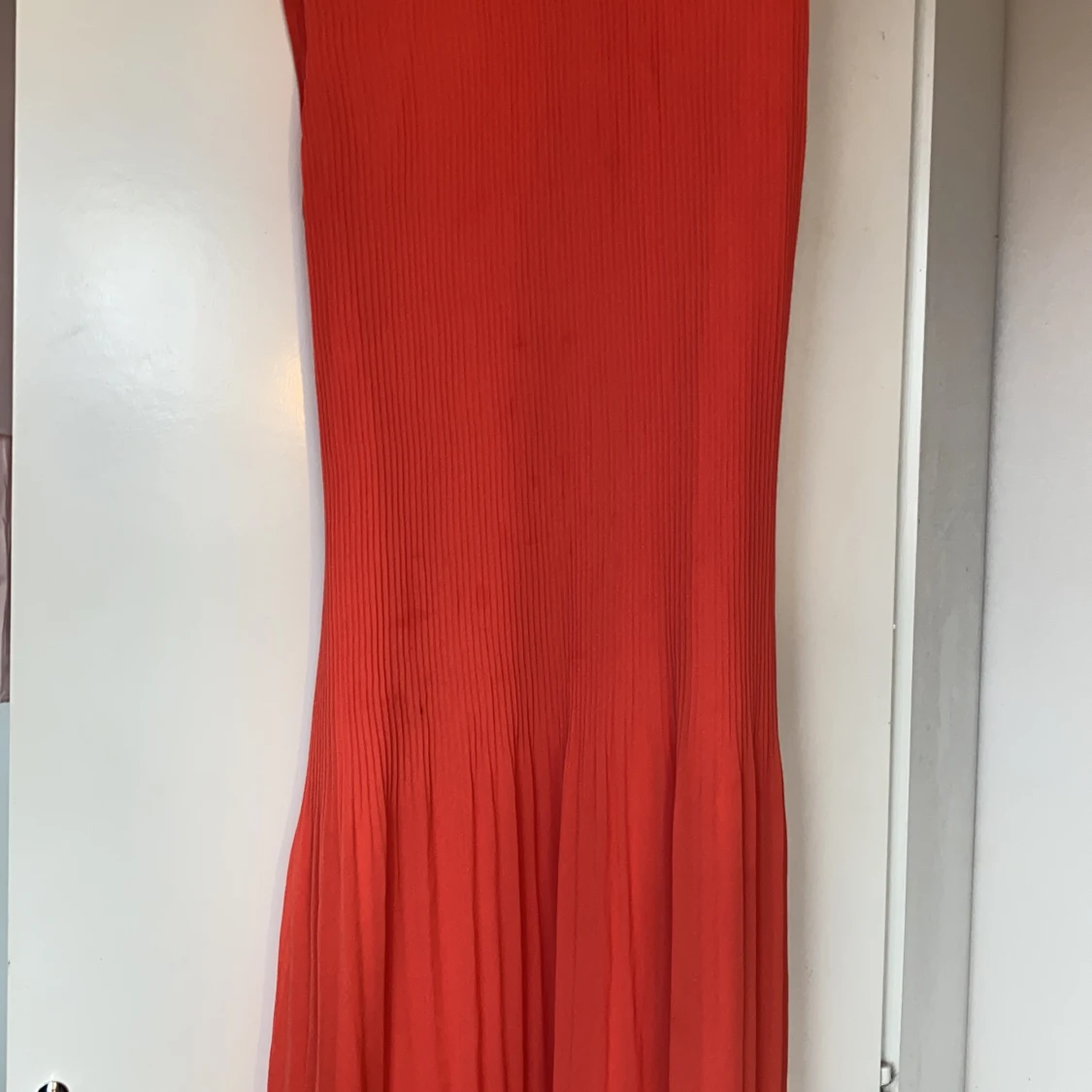 Persikofärgad sommarklänning  - 90