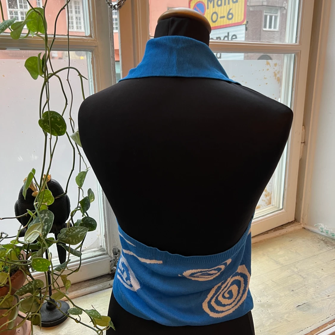 90s topp med öppen rygg  - 90