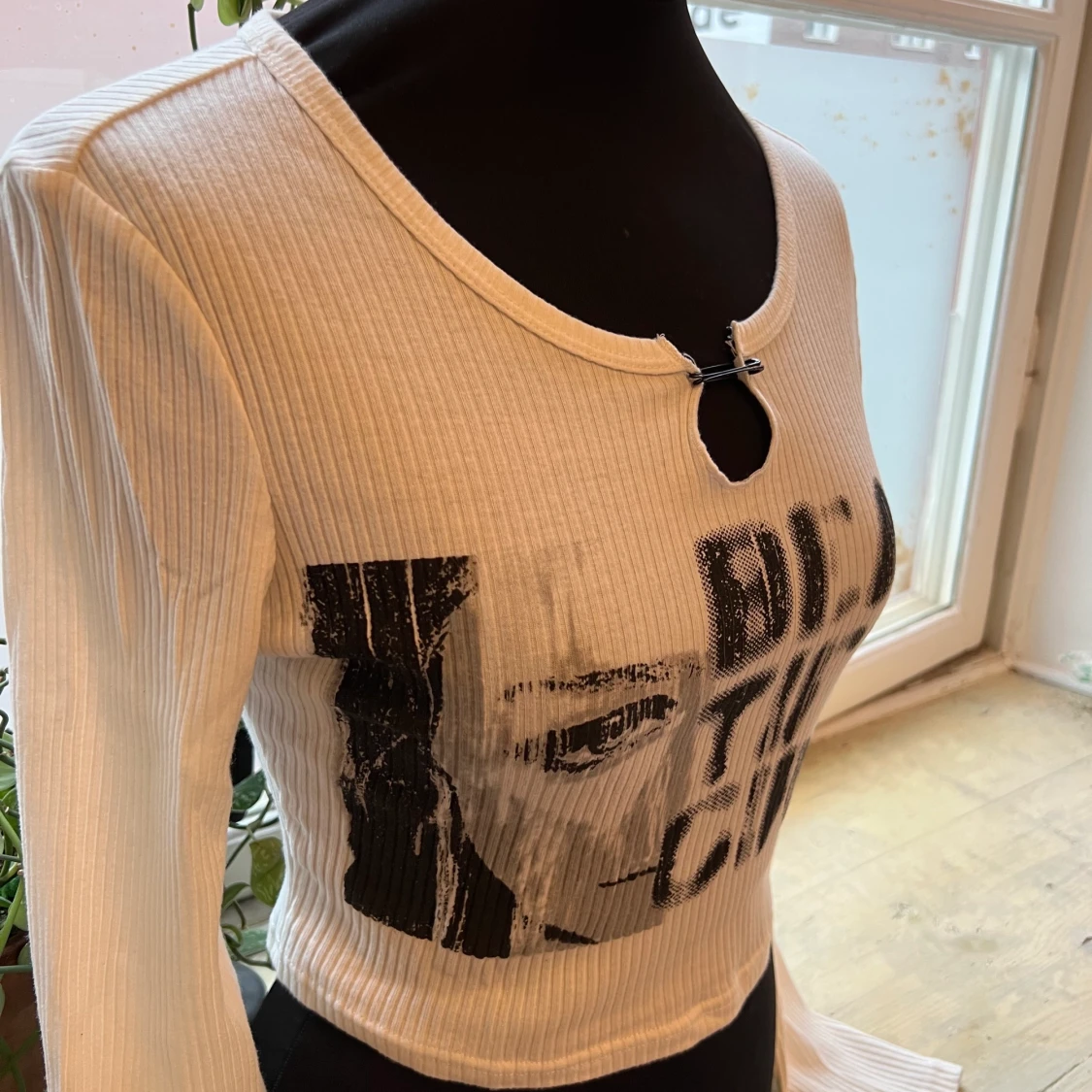 Crop top med tryck - 90