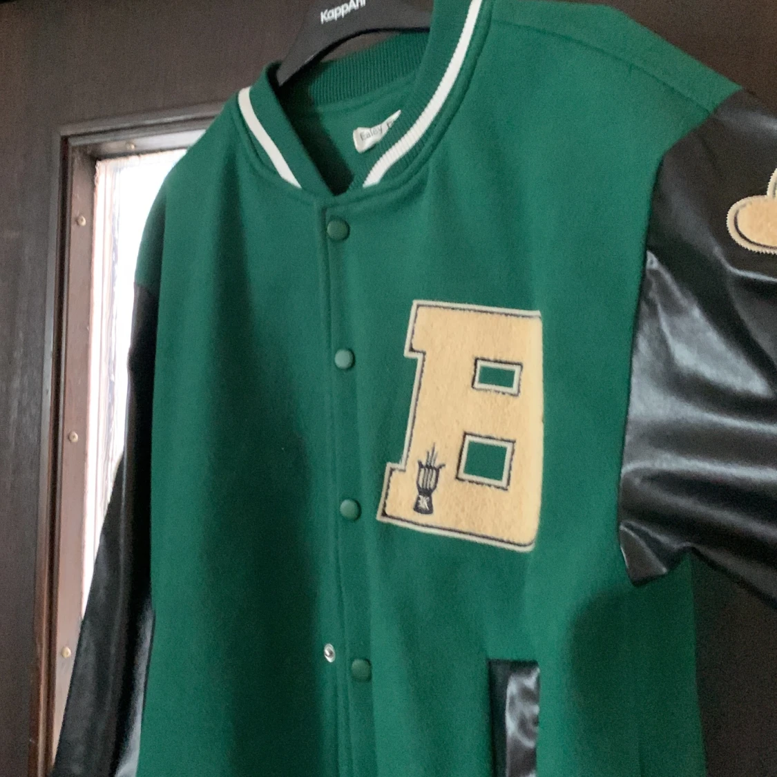 Grön baseball jacka  - 90