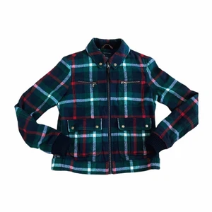 Tommy Hilfiger Jacka 🤍 - Tommy Hilfiger Jacka Dam 🤍  Pris: •399kr Stl: S Bredd 48cm Längd 57cm   Kontakta mig för mer info 🤩