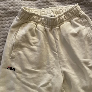 Fila mjukis  - Superfina fila mjukis i storlek XS, men sitter som storlek S, därav passar de inte mig ! Helt nyskick & köpa för cirka 400kr
