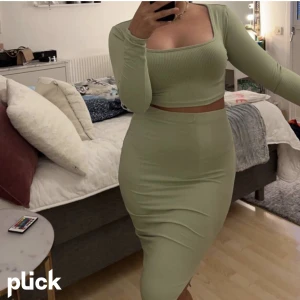 Grönt set - Jättegulligt set från SHEIN, aldrig använd. Prislapparna är kvar! 