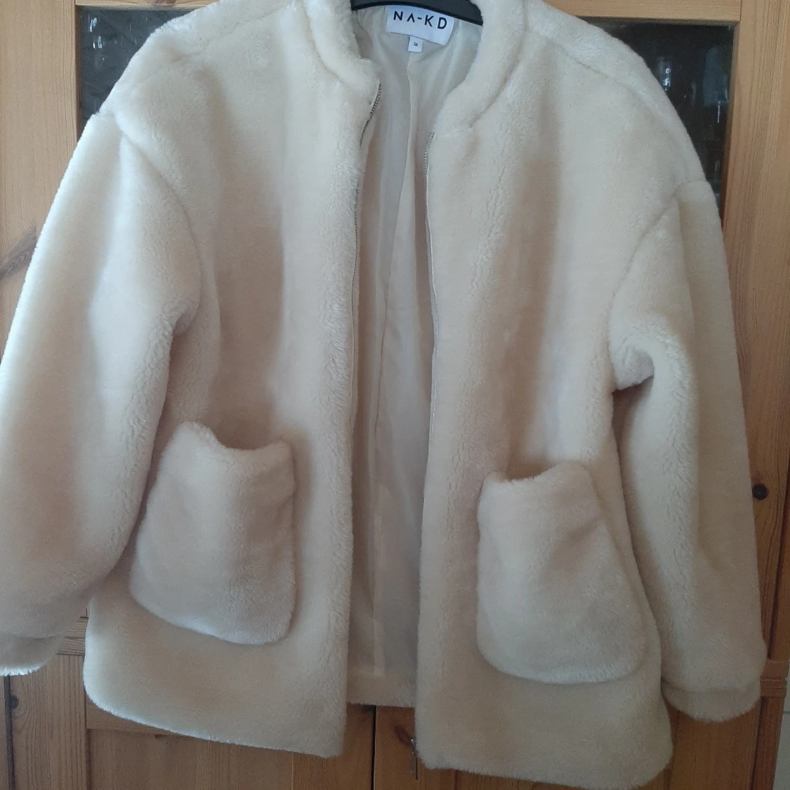 Ny Teddyjacka i storlek 36 - 90