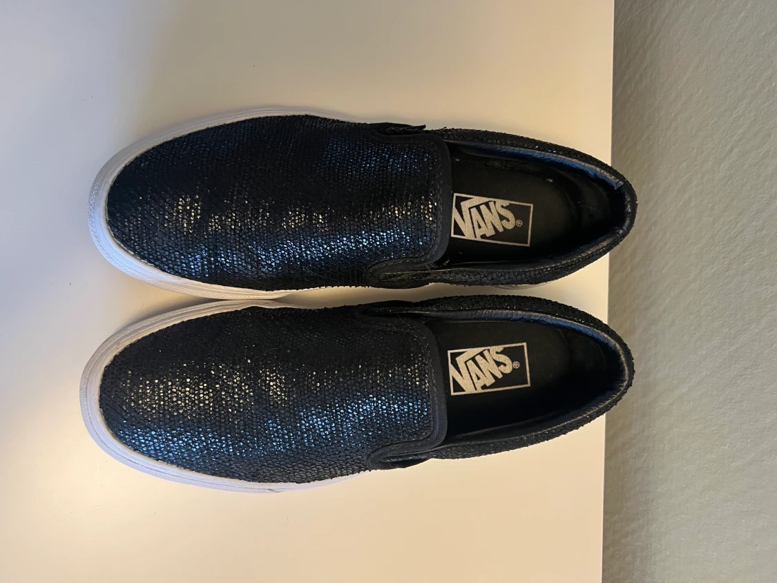 Svart glittriga slip on vans  - 90
