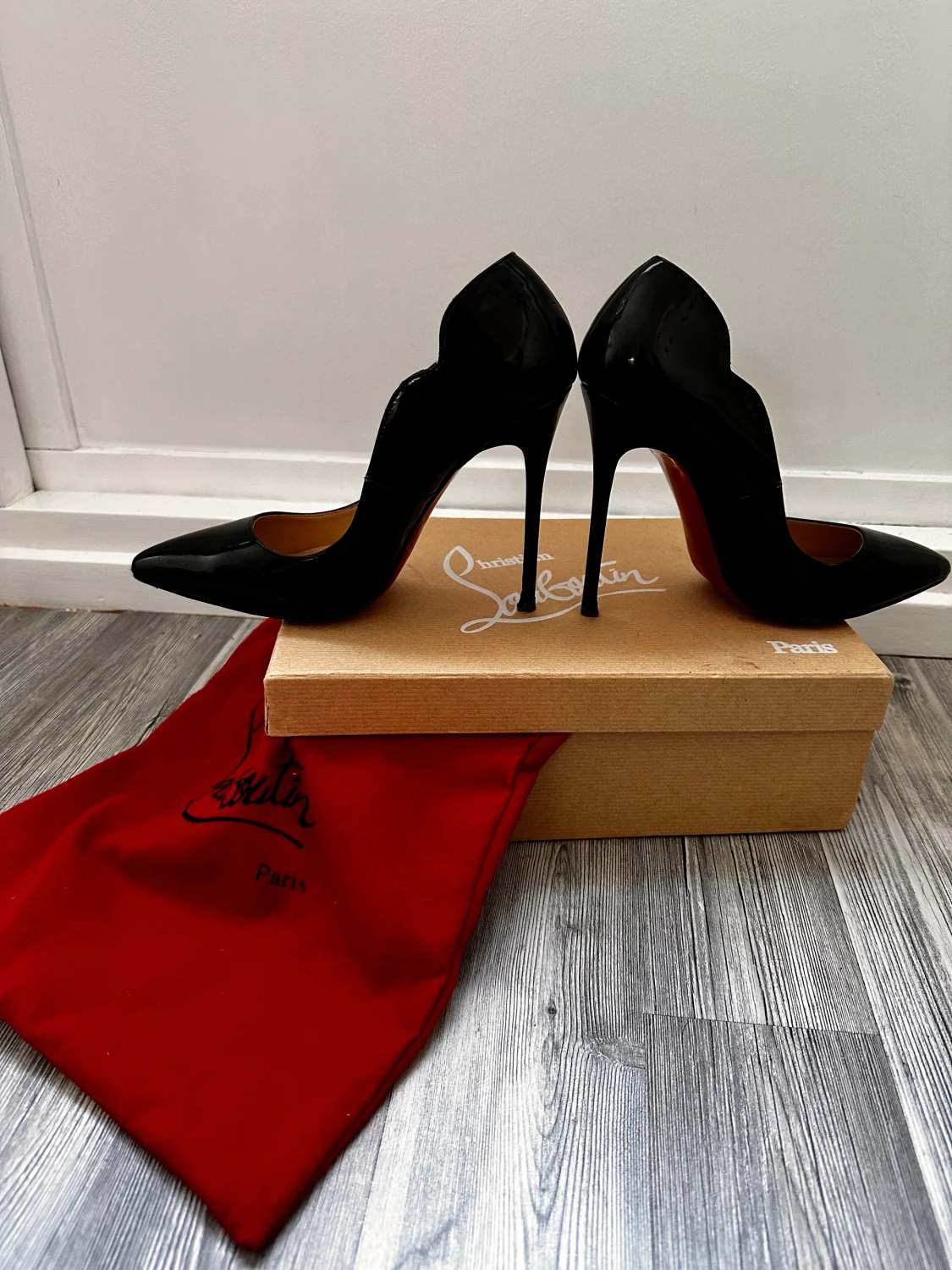 Christian Louboutin 38 - 90
