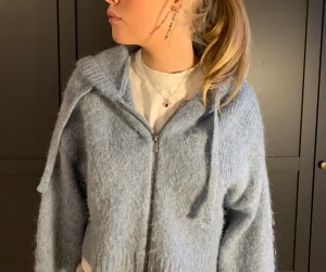 Zara kofta - Hur fin kofta som helst, helt slutsåld, inte min stil längre. 💗