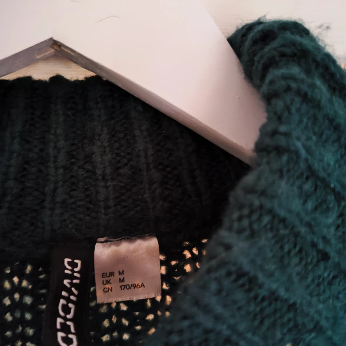 Grön stickad tröja  - 91