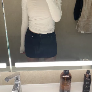 Kjol - Tight jeans kjol, bra skick!