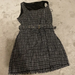 Klänning  - Helt ny köpt från asos