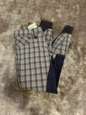 Ridbyxor  - Ett par ridbyxor i bra skick. Storlek Small