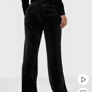 Juicy couture  - Säljer mina älskade juicy byxor då dom inte kommer till nphon anvöndving något mer. Dom är som helt nya sitter perfekt ock jätteksköna. 😍