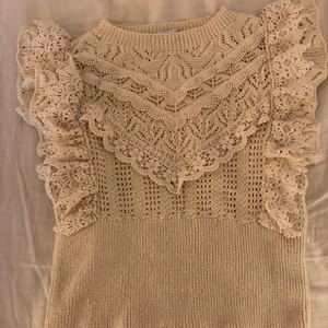 Zara tröja i storlek S  - Fint skick