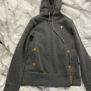 hoodie - Grå godiset aldrig använt, testade en gång och den är varm💕