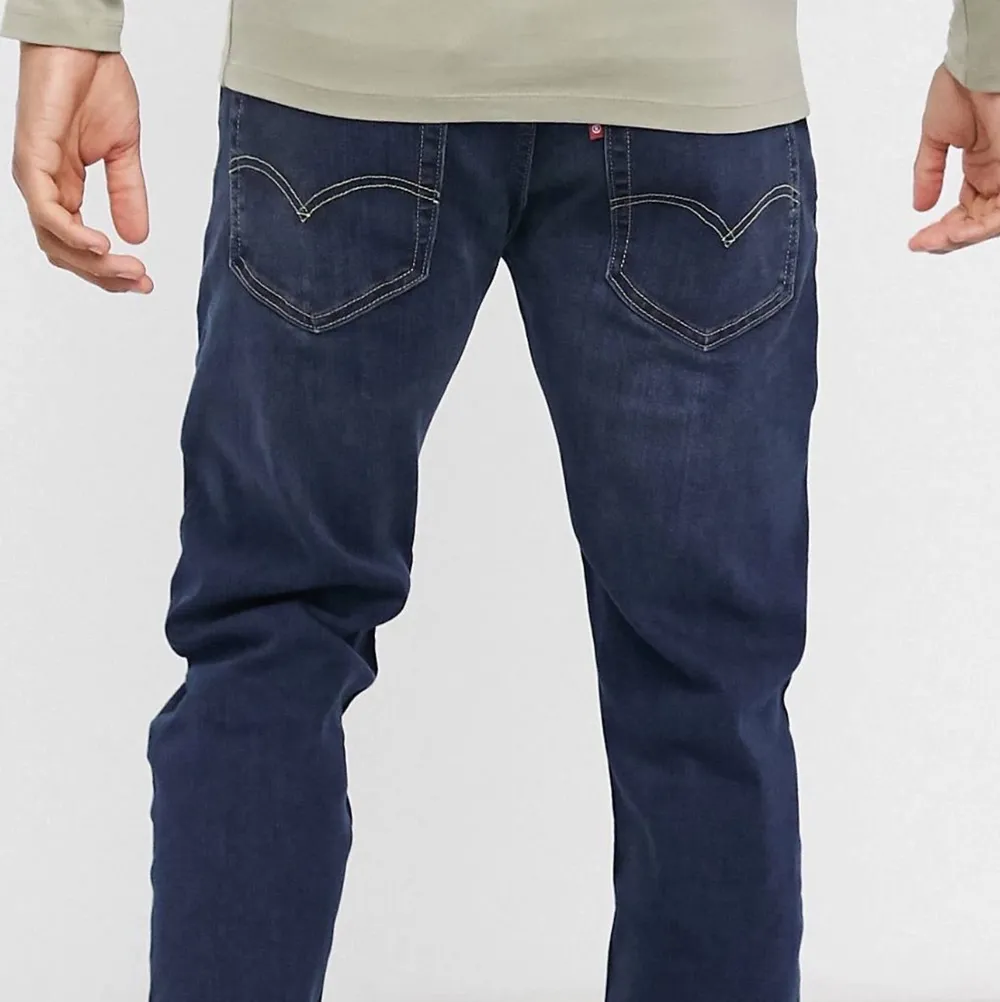 Säljer dessa jeans ifrån Levi’s - 502 BLÅ STL W34 (aldrig använda).. Jeans & Byxor.