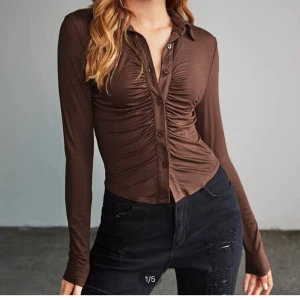 Brun topp - Använd endast en gång. St S/M men passar även XS