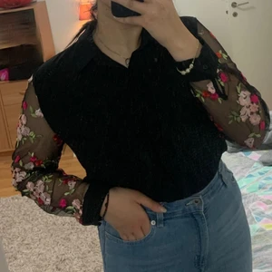 Skjorta  - Har använt i nyskick 