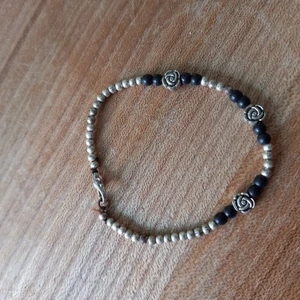 Armband rosor - Armband av god kvalité.